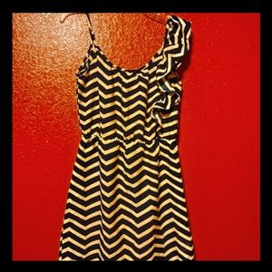 Envy Me navy and yellow zig-zag print summer dress. Medium